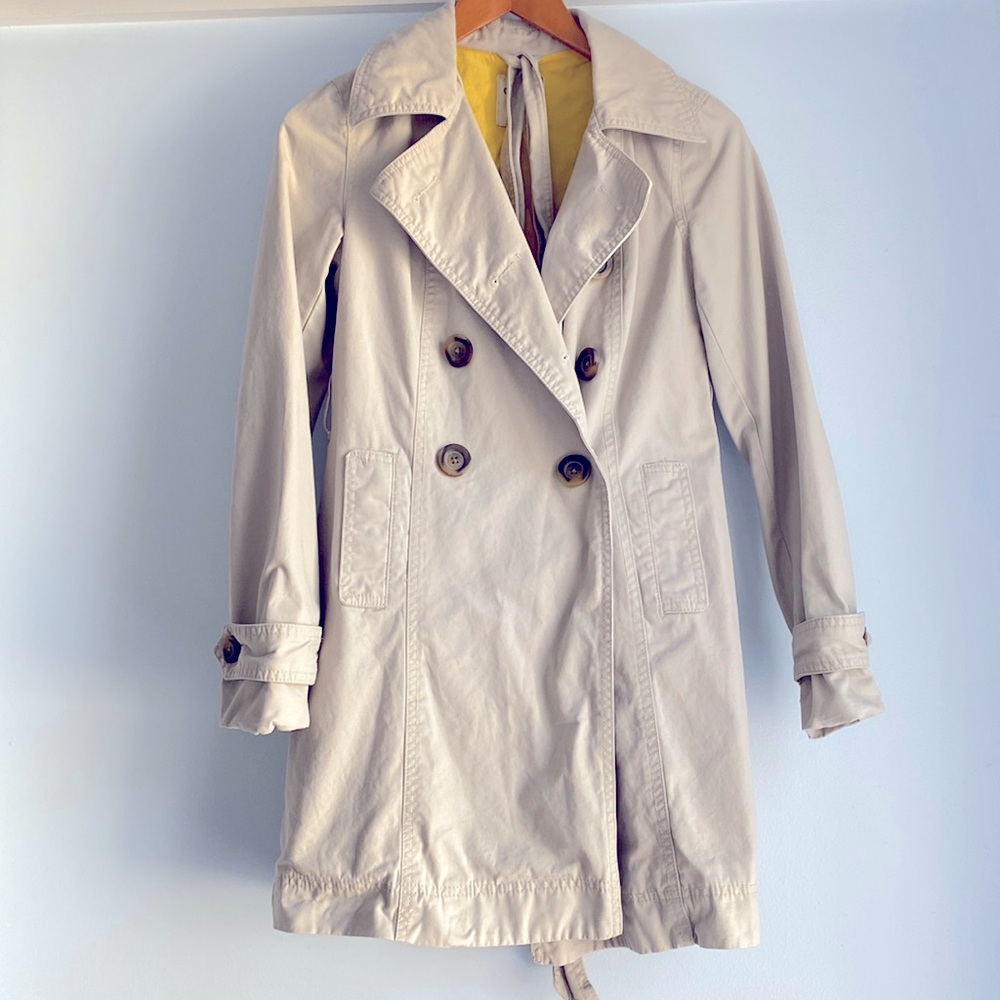 Kakhi 8 Button Trench Coat with Tie